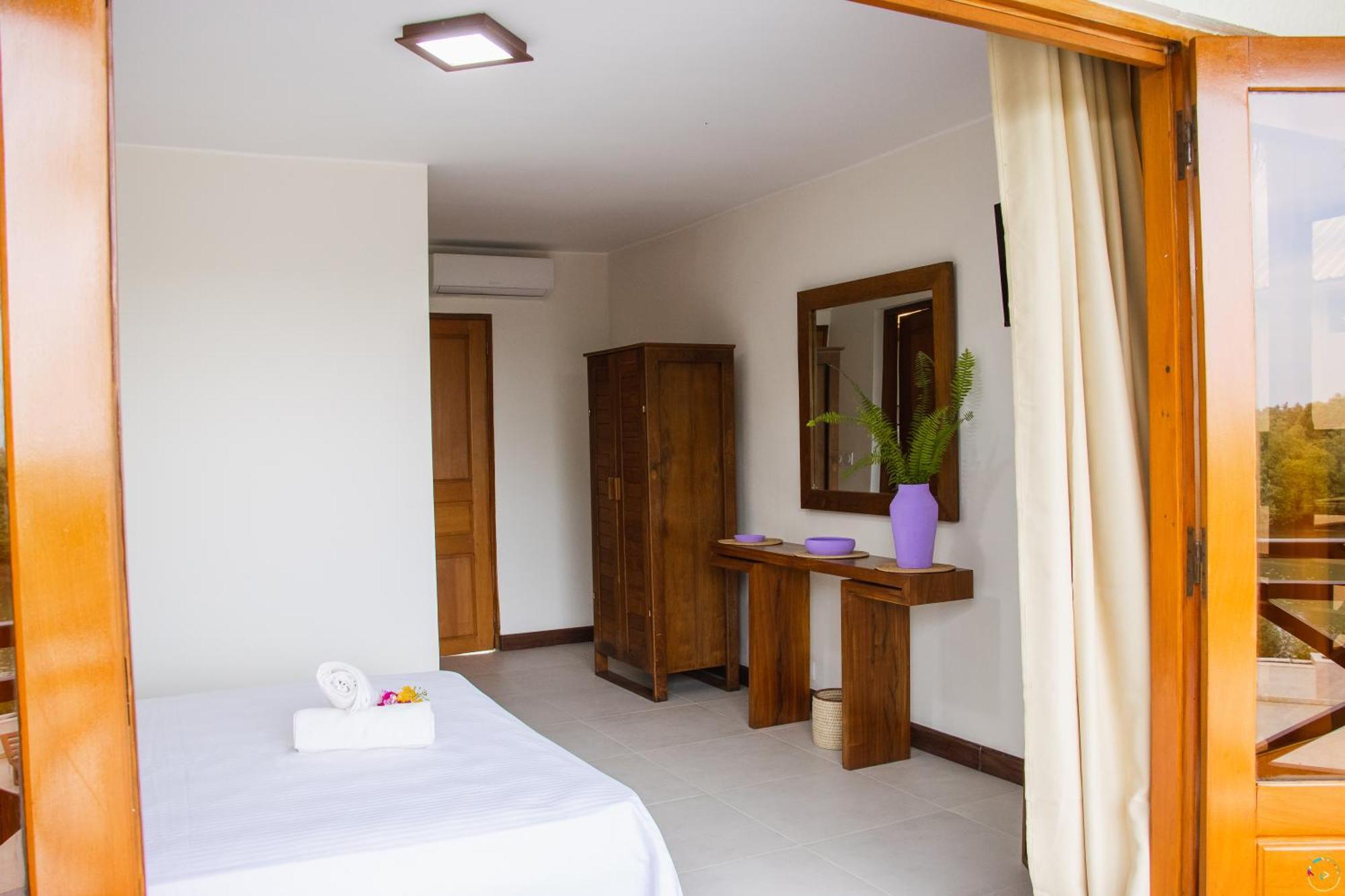 Hotel Baobab Cafe Morondava Bagian luar foto