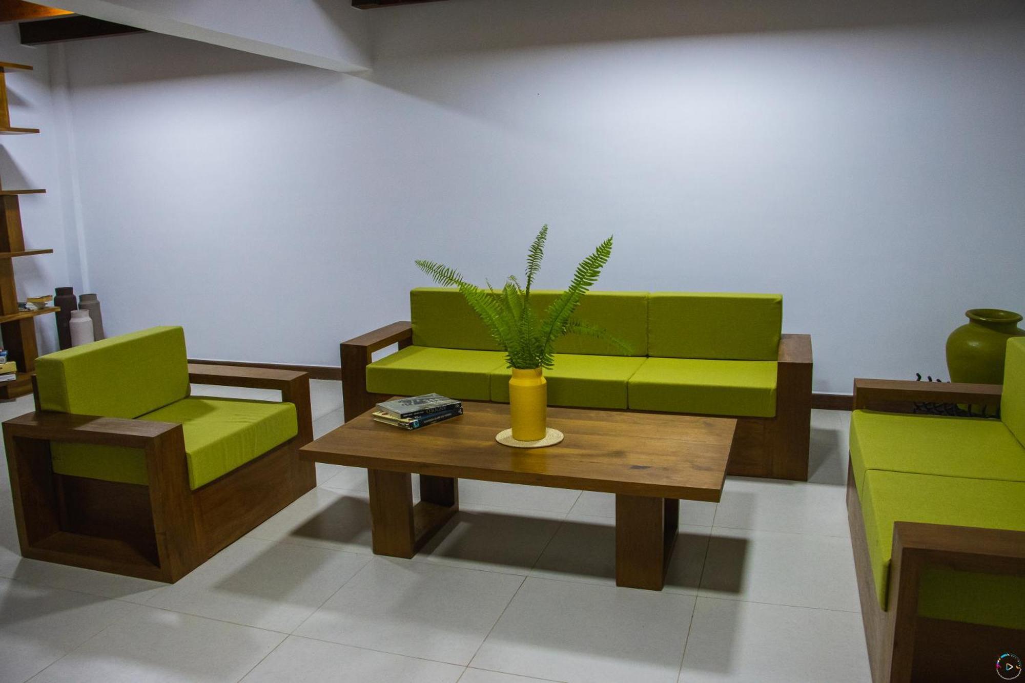 Hotel Baobab Cafe Morondava Bagian luar foto