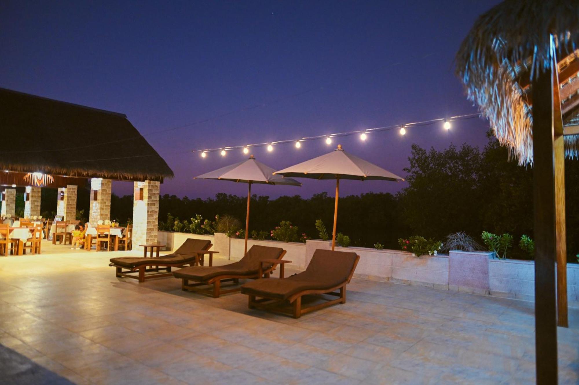 Hotel Baobab Cafe Morondava Bagian luar foto